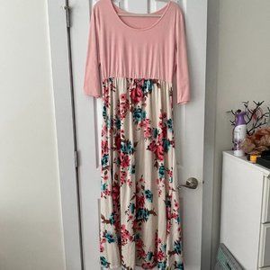 XXL Maxi Dress - light pink 3/4 sleeve with cream floral skirt